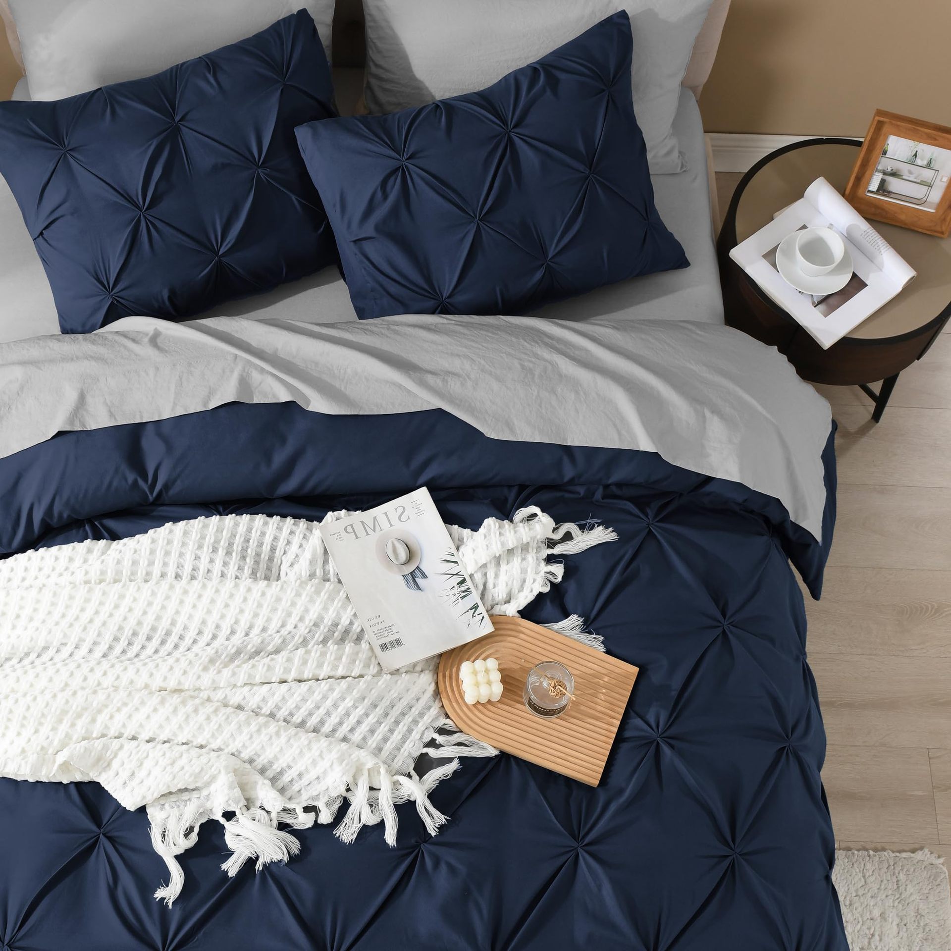 10 - Dark Blue Queen-04.jpg